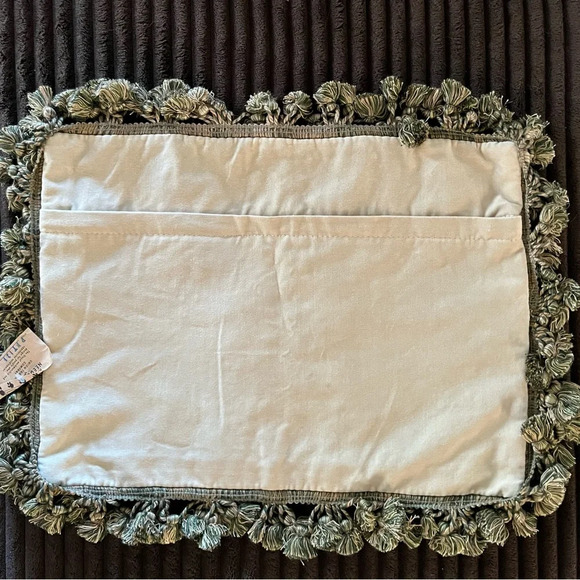 NWT Vintage Chihuahua Dogs Handmade Needlepoint Pillow Cover velvet cottage-core - Picture 5 of 7